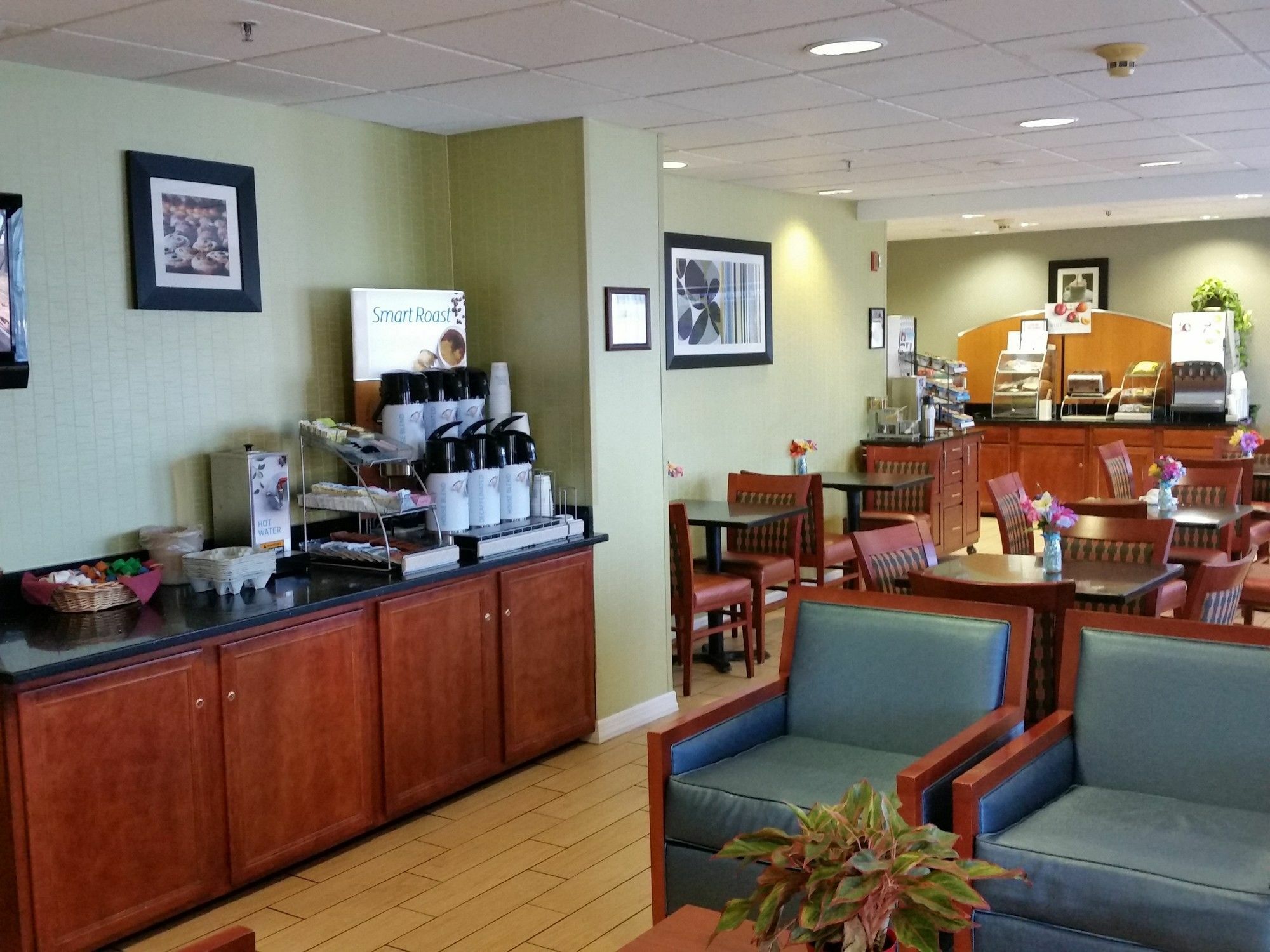 Holiday Inn Express & Suites Allentown-Dorney Park Area By Ihg Eksteriør billede